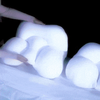 Loopstep | Anti-Contour Cloud Kissen