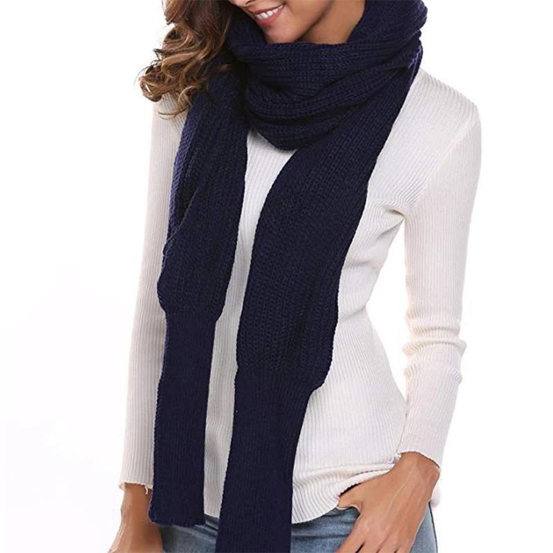 Loopstep | Herbst- und Wintermode gehäkelter Strickschal mit Ärmeln