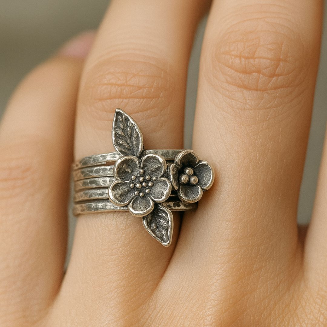 Vintage Blüten-Layer-Ring – Silberglanz