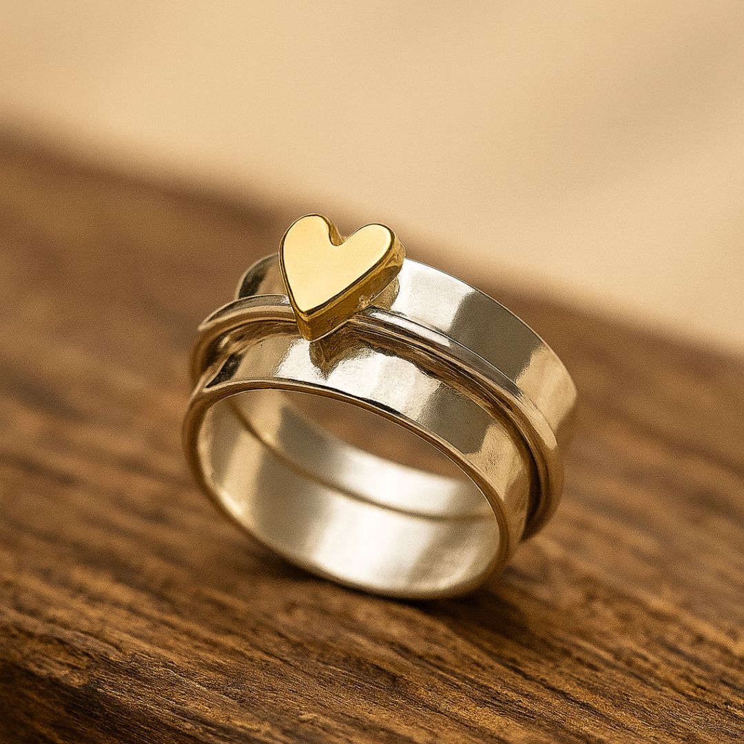 Vintage-Ring – Herzgold trifft Silberglanz