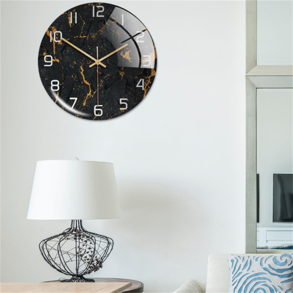 Stilvolle Wanduhr mit Marmorstruktur – MarbleTime