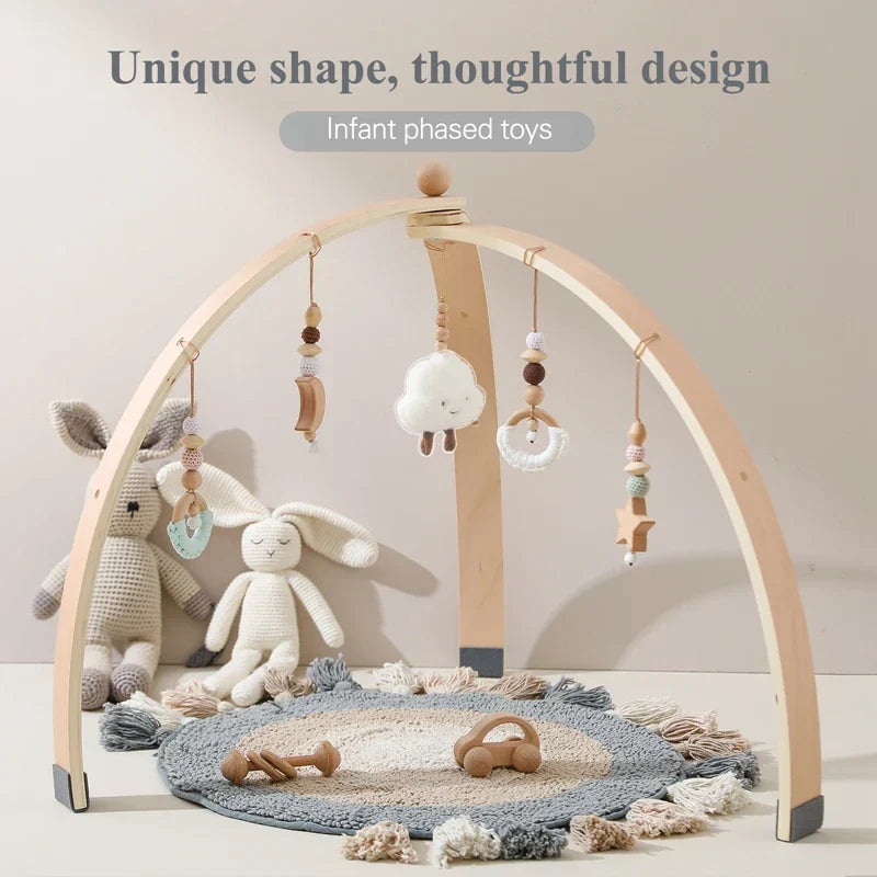 Baby Aktivitätsbogen aus Holz – Mit Hängespielzeugen für Babys