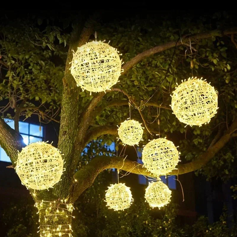 Loopstep | ShineLights LED Lichtkugeln – Atmosphärische Beleuchtung für Innen & Außen