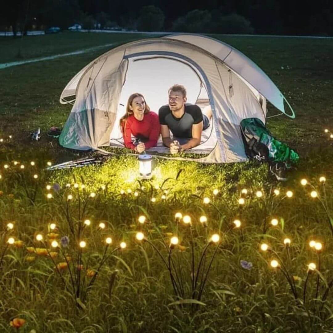 SolarGlow - Solarbetriebenes Glühwürmchen-Gartenlicht