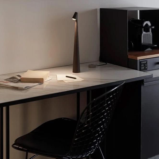 Loopstep | Wiederaufladbare tragbare LED-Tischlampe
