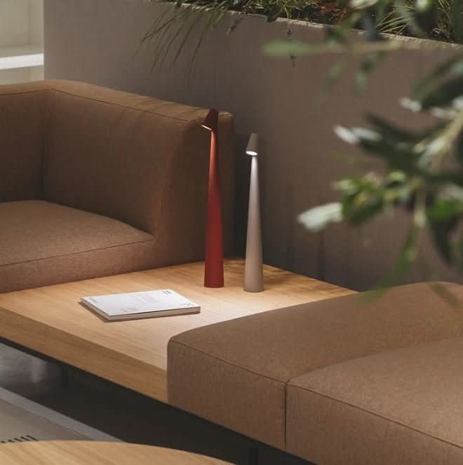 Loopstep | Wiederaufladbare tragbare LED-Tischlampe