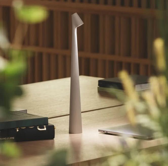 Loopstep | Wiederaufladbare tragbare LED-Tischlampe